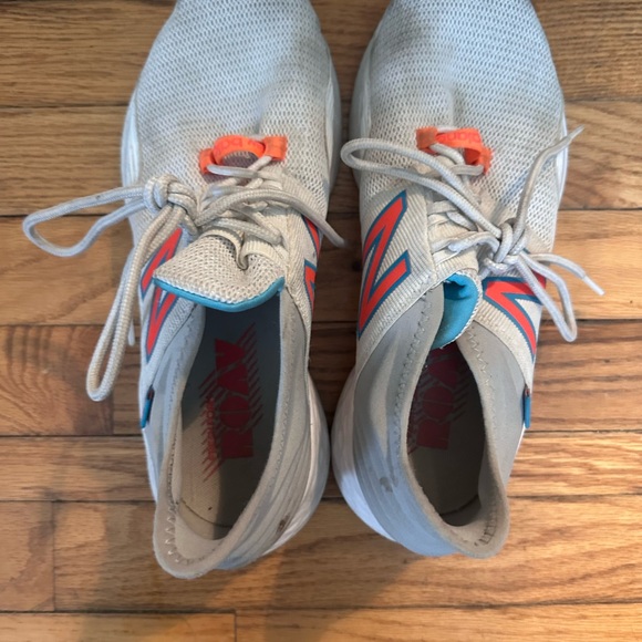 New Balance Fresh Foam Roav White and Orange Sneakers - Picture 2 of 4